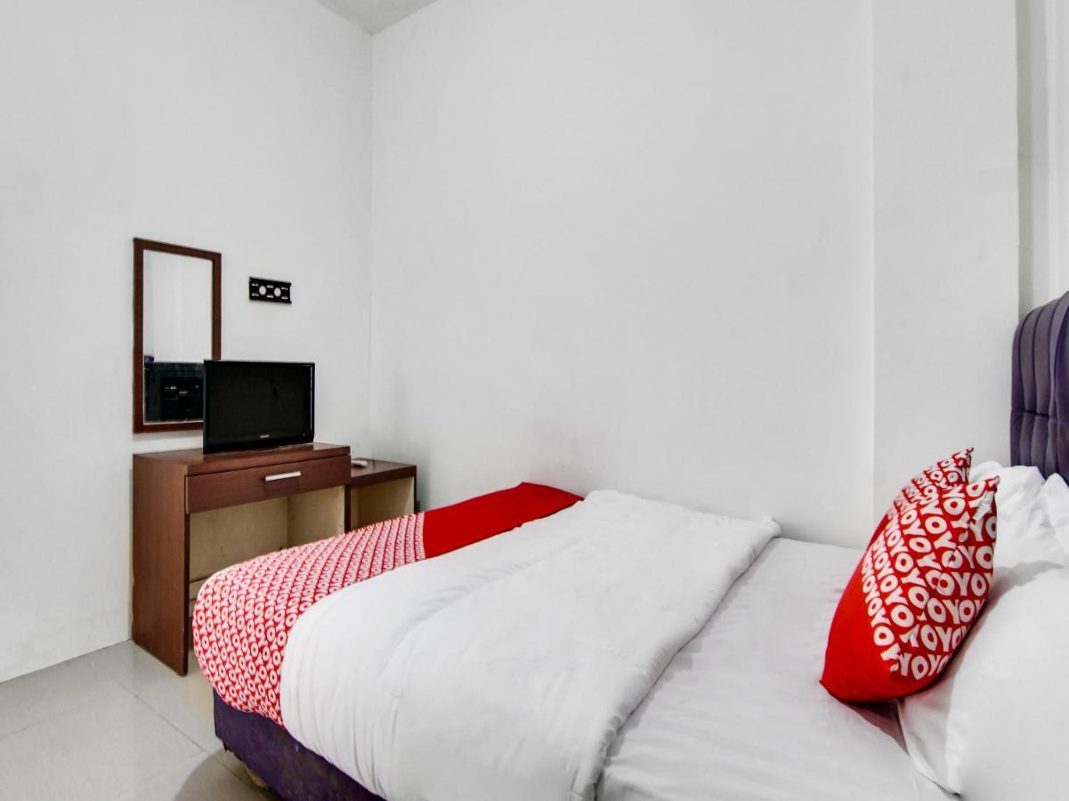 Oyo 90897 Hotel Sepupu Satria Pekanbaru Exterior photo